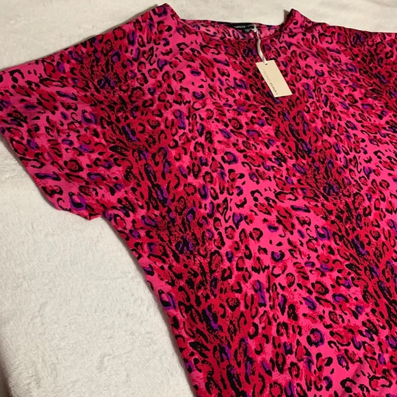 COPY - CAPSULE London Hot Pink Leopard Print Boxy… - Picture 5 of 16